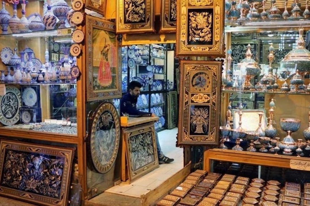 ویژگی ها و تفاوت های بازار هنر و هنر بازاری