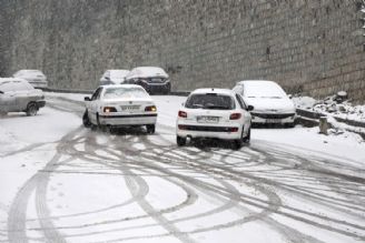 مشكلات ترافیكی در مناطق 1تا 5 تهران در پی بارش برف و باران امروز