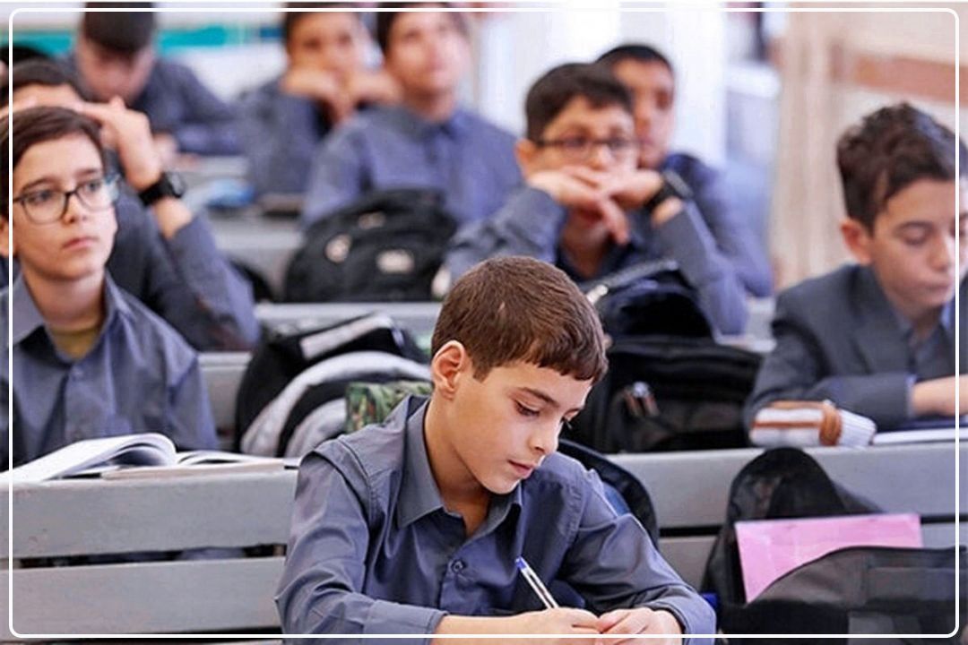 خانواده‌ها در سفر، نگران آزمون دانش‌آموزان نباشند 