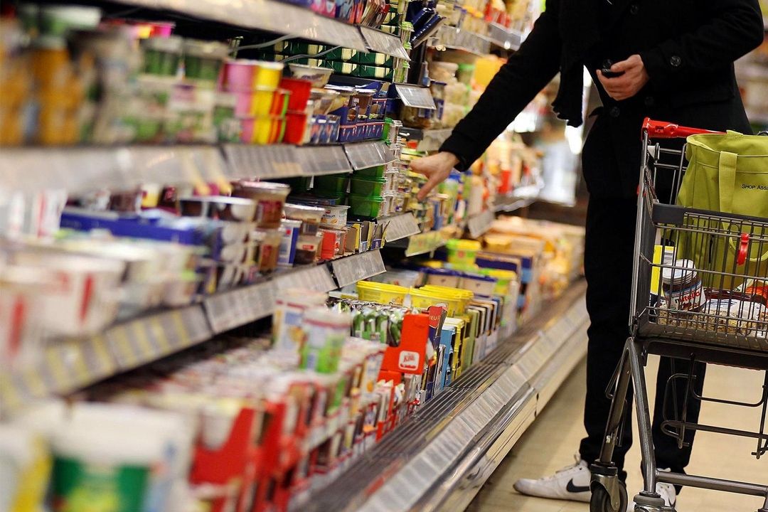  جهش قیمت‌ها زیر سایه نوسانات ارز؛ اصناف از فشار بر تولید و بازار می‌گویند