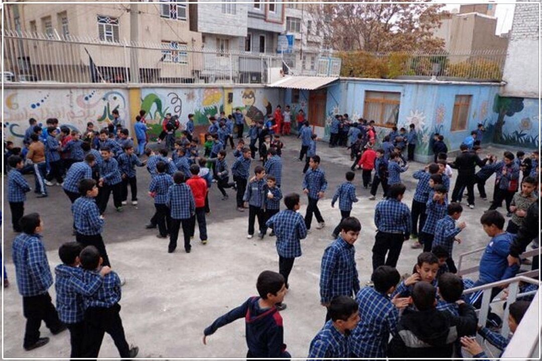 70 درصد مدارس دوشیفته هستند/ امتحانات نهایی تا پنجم مرداد ادامه دارد