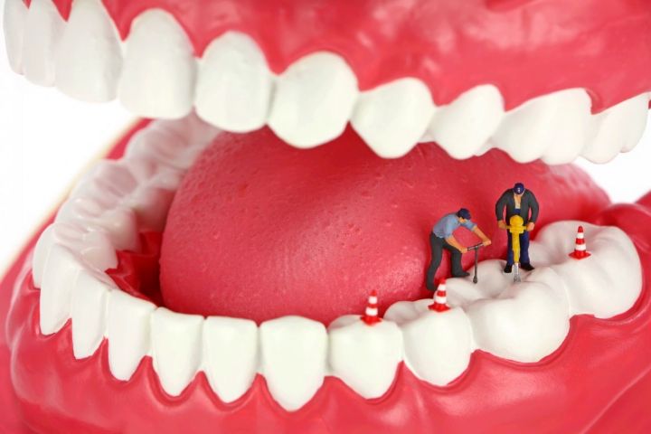 چگونگی محافظت از دندان در دوران سالمندی/ با بوی بد دهان چه كنیم؟