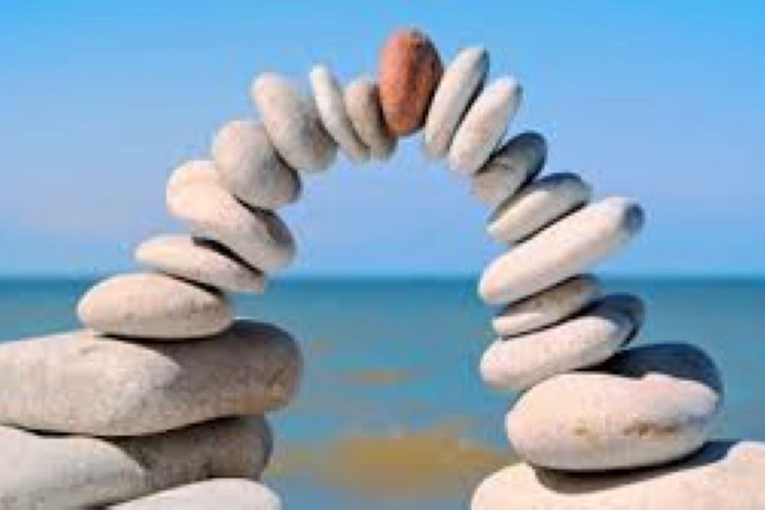 متفاوت بودن با بقیه 
