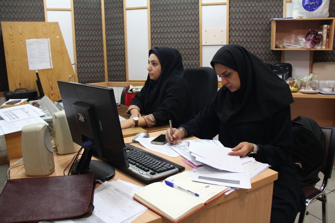 خانه تا كارخانه 19 آبان