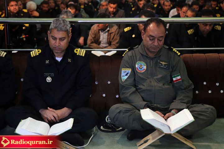 برگزاری محفل انس با قرآن در پایگاه دریایی بوشهر