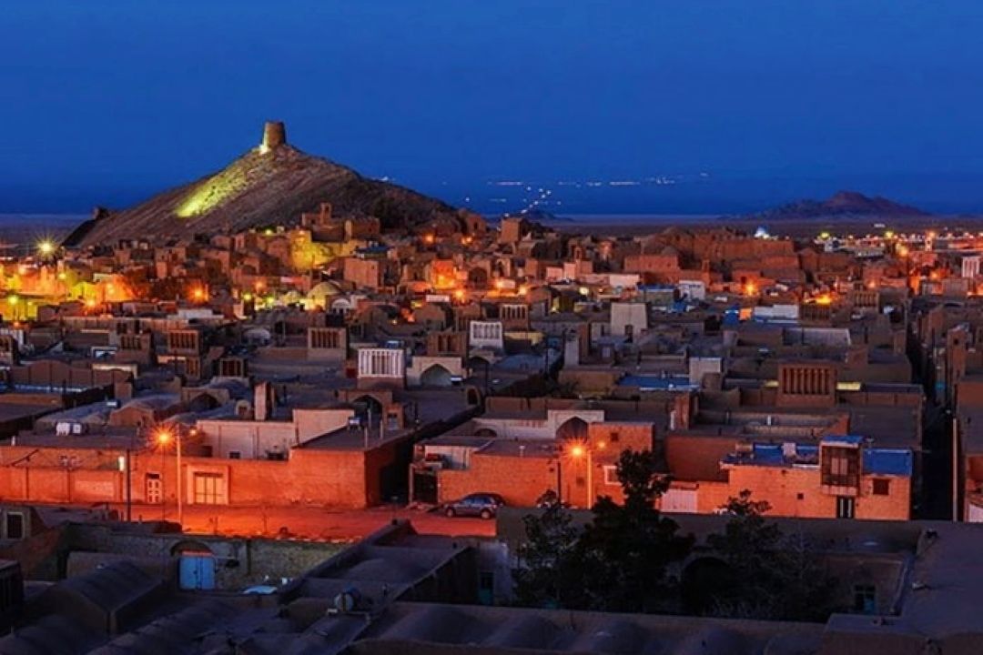گشت و گذار در بخش وسیعی از کویر در محدوده انارک و چوپانان