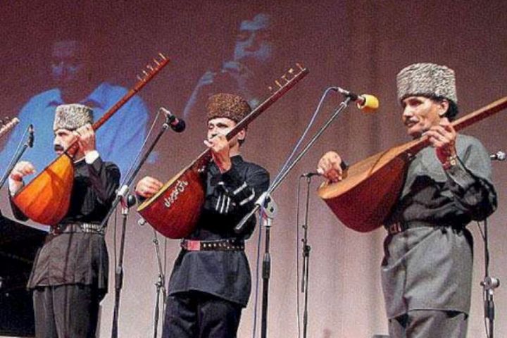  نوایی: معرفی تولیدات مركز موسیقی آذربایجان شرقی