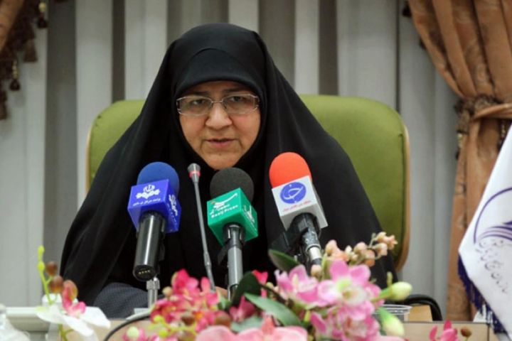 زن تراز انقلاب اسلامی از كنار مسائل بی‌تفاوت عبور نمی‌كند+فایل صوتی