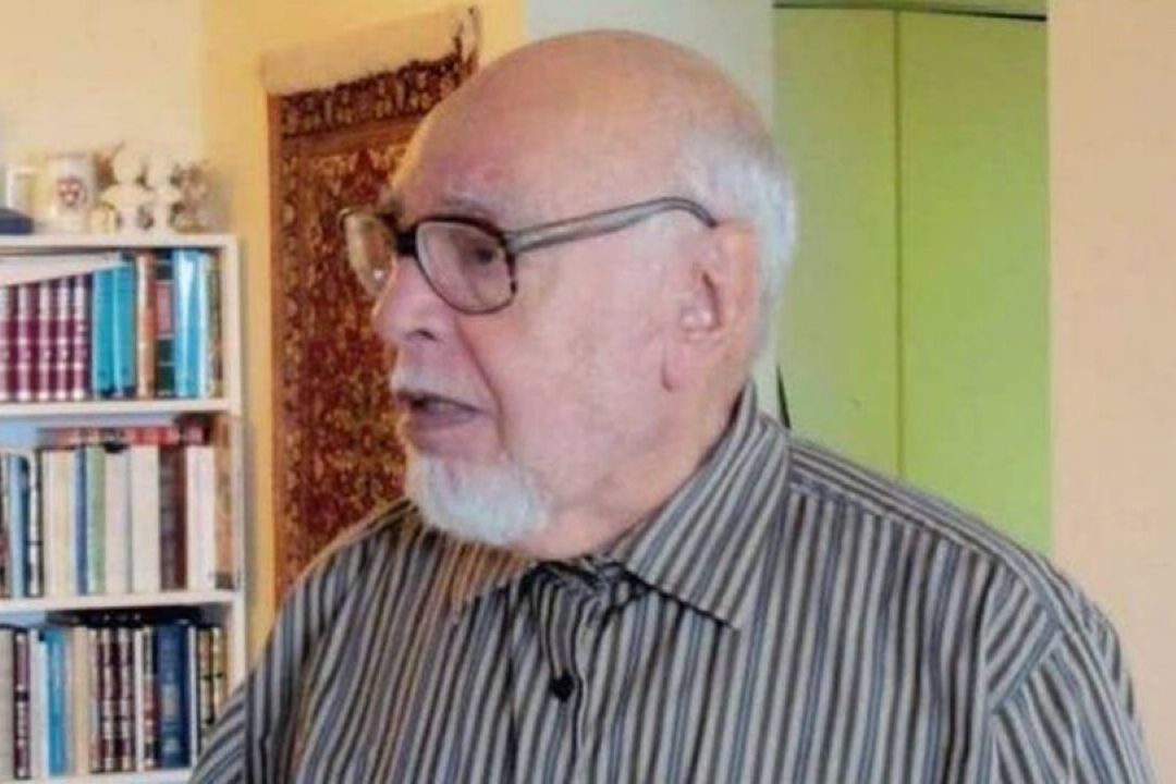 پیکر مرحوم احمد مهدوی دامغانی امروز در حرم رضوی به خاک سپرده می‌شود
