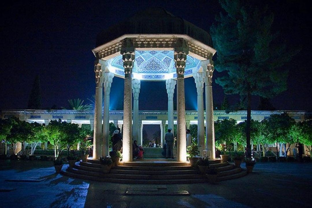 « الا یا ایها الساقی ...»
