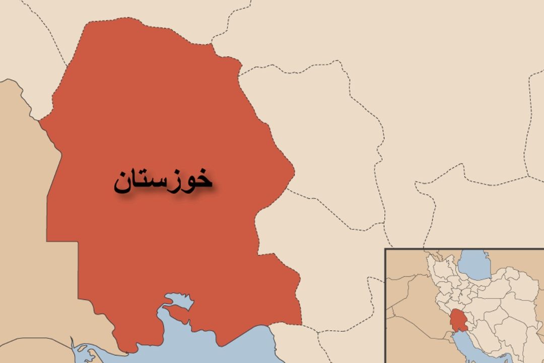تلاش برای بازسازی زمین چمن ورزشگاه تختی استان خوزستان 