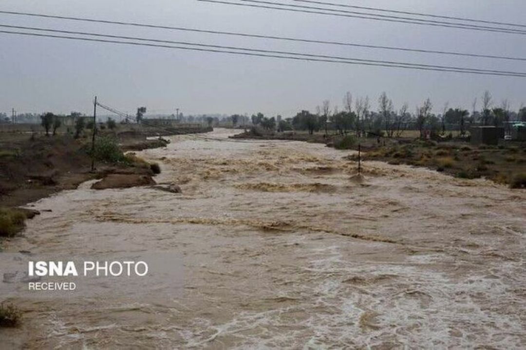 خواهش می كنیم هشدارهای هواشناسی مبنی بر سیل و طغیان رودخانه ها رو جدی بگیرید.