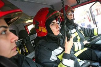 برای نخستین بار در تهران؛ آتش نشانان زن از 7 مهر در عملیات ها شركت می كنند