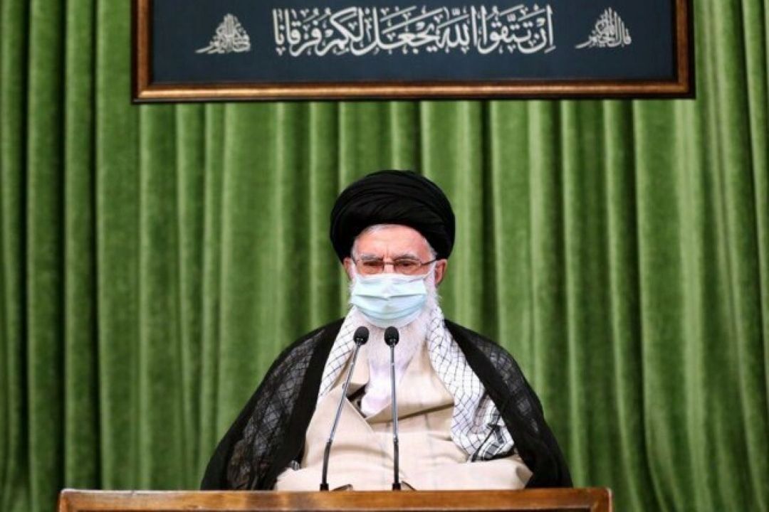 جمعی از پیشكسوتان دفاع مقدس با رهبر انقلاب دیدار می‌كنند