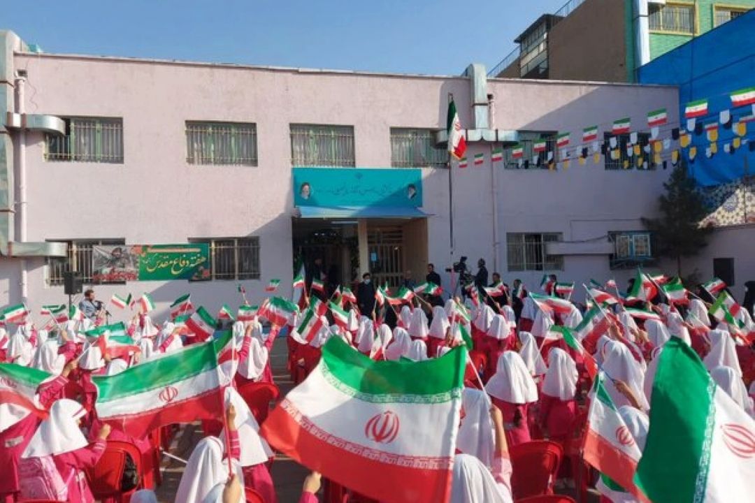 زنگ آغاز سال تحصیلی 1402-1401 مدارس نواخته شد