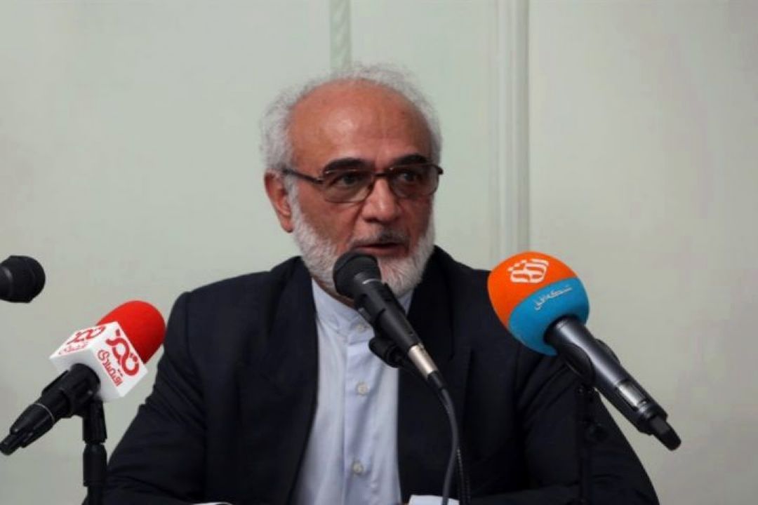 كشور در اوج جنگ با كمترین درآمدها اداره شد