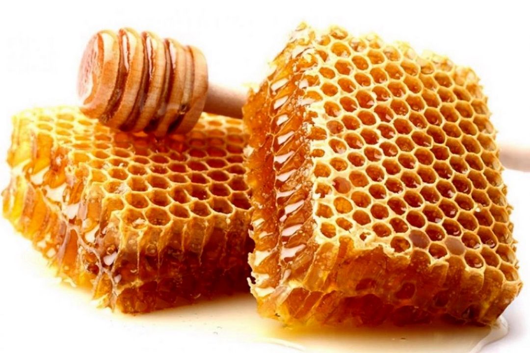 چرایی واردات موم عسل
