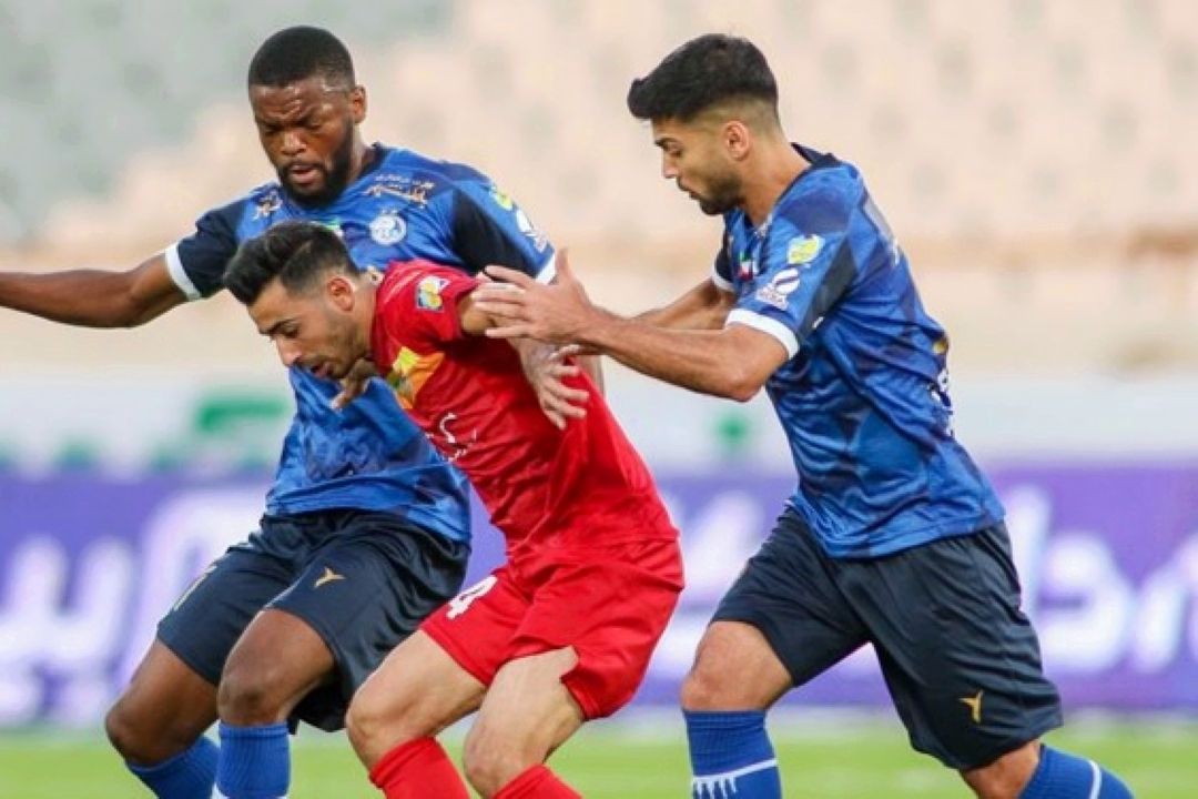 استقلال 1-1 فولاد/ بدون باخت ماندن تیم نكونام در شب فرصت سوزی آبی‌ها