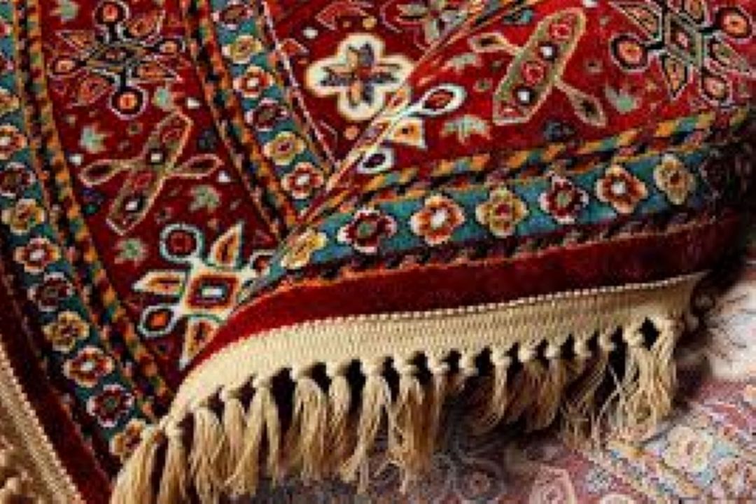 فرش دستبافت باید از رفع تعهد ارز معاف باشد