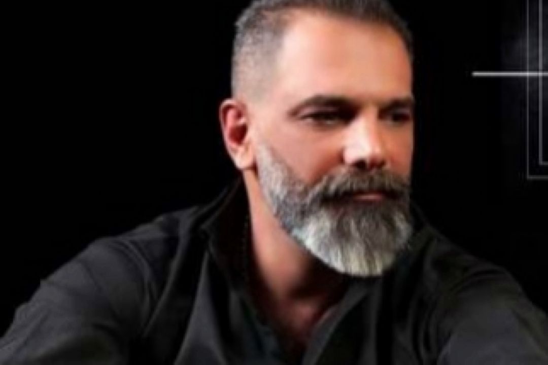 با  «عشق وطن» به كشورم ادای دین می كنم