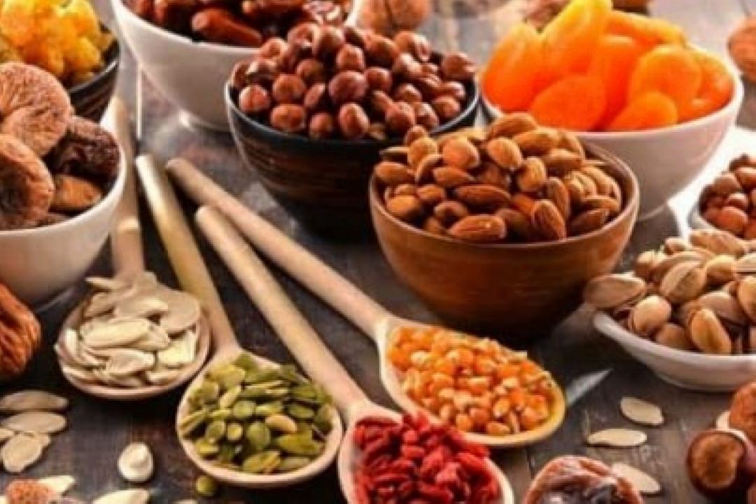 تهیه آجیل در «رادیو صبا»