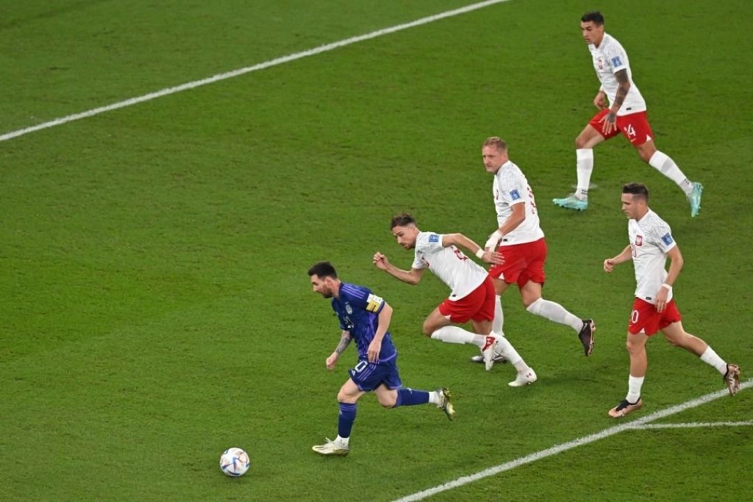 آرژانتین 2-0 لهستان/ هر دو تیم صعود كردند