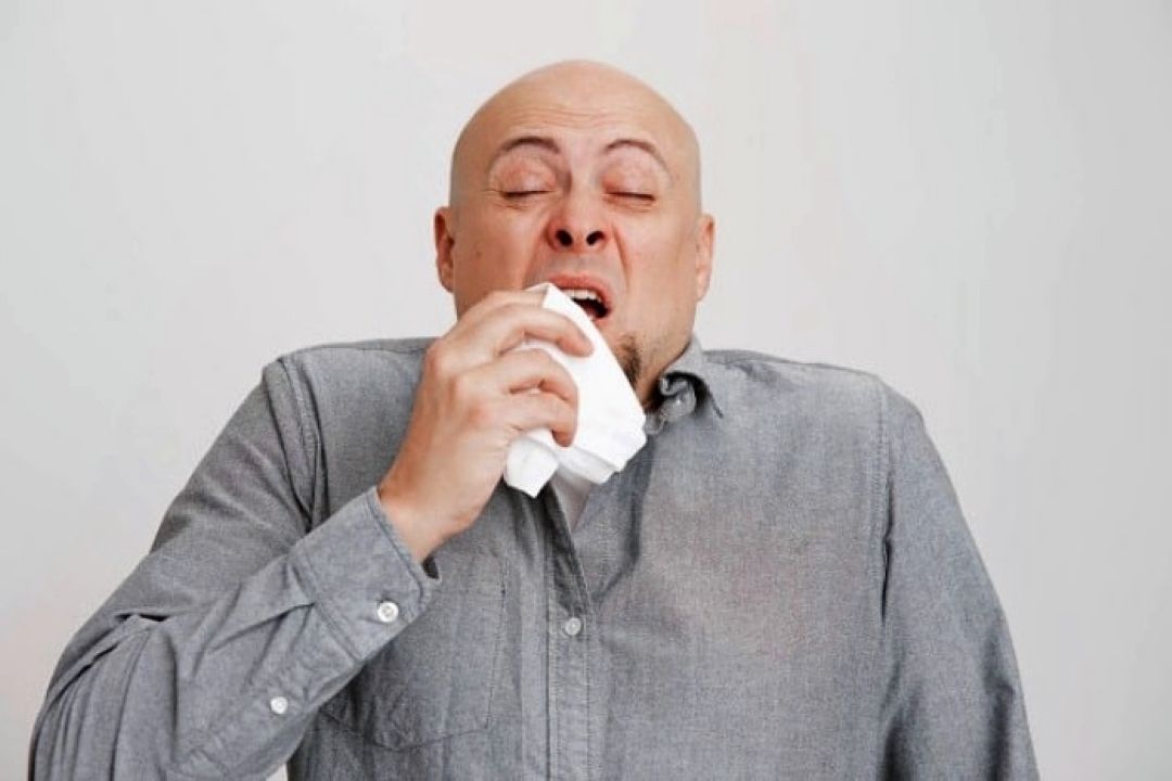 نگهداشتن عطسه