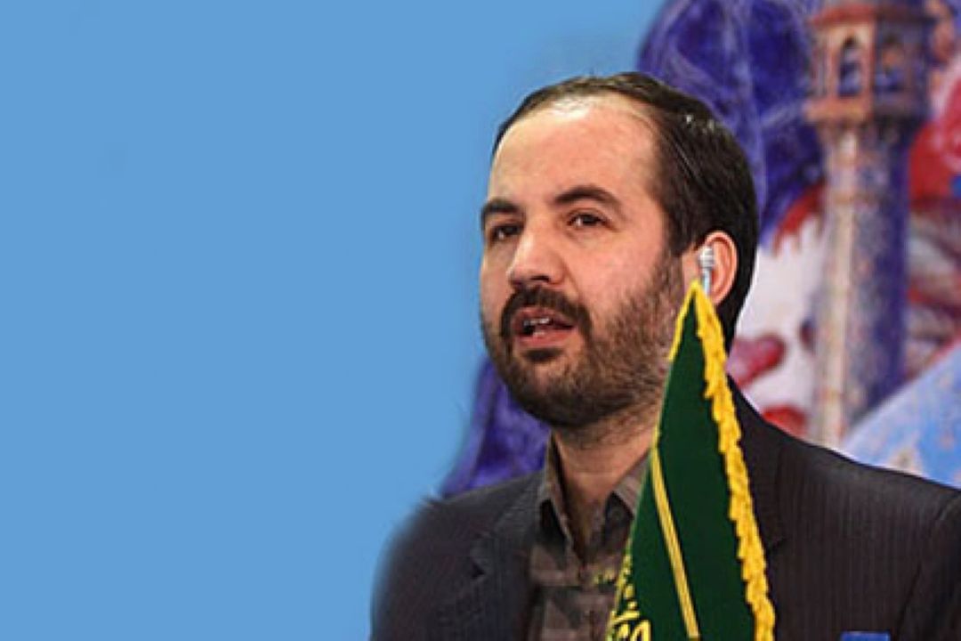 گفتگو با محمد حسین فریدونی در برنامه افق رادیو قرآن