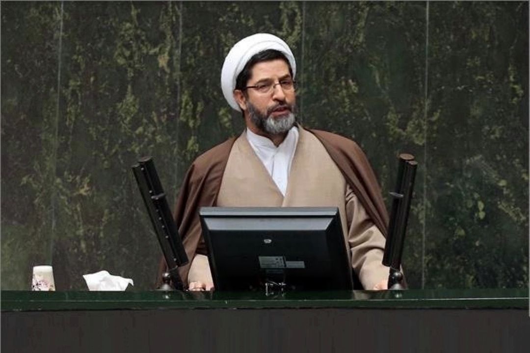 حسین‌زاده بحرینی: هجمه به بانك مركزی چیزی از مسئولیت ما كم نمی‌كند