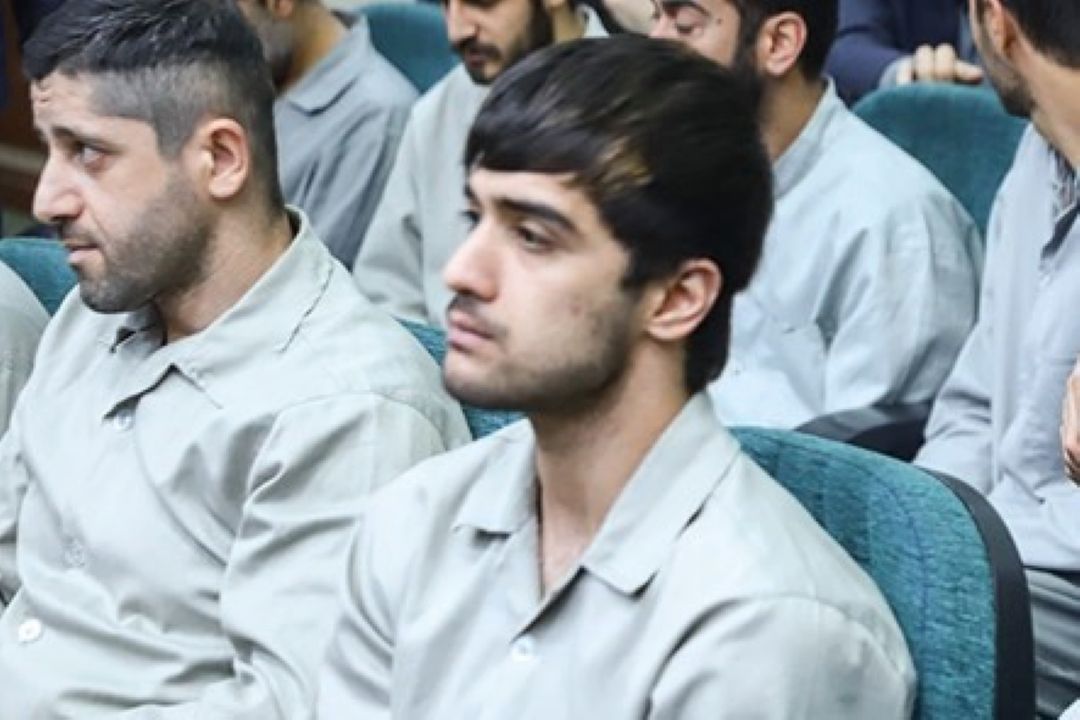 حكم اعدام 2 تن از عوامل شهادت روح الله عجمیان اجرا شد