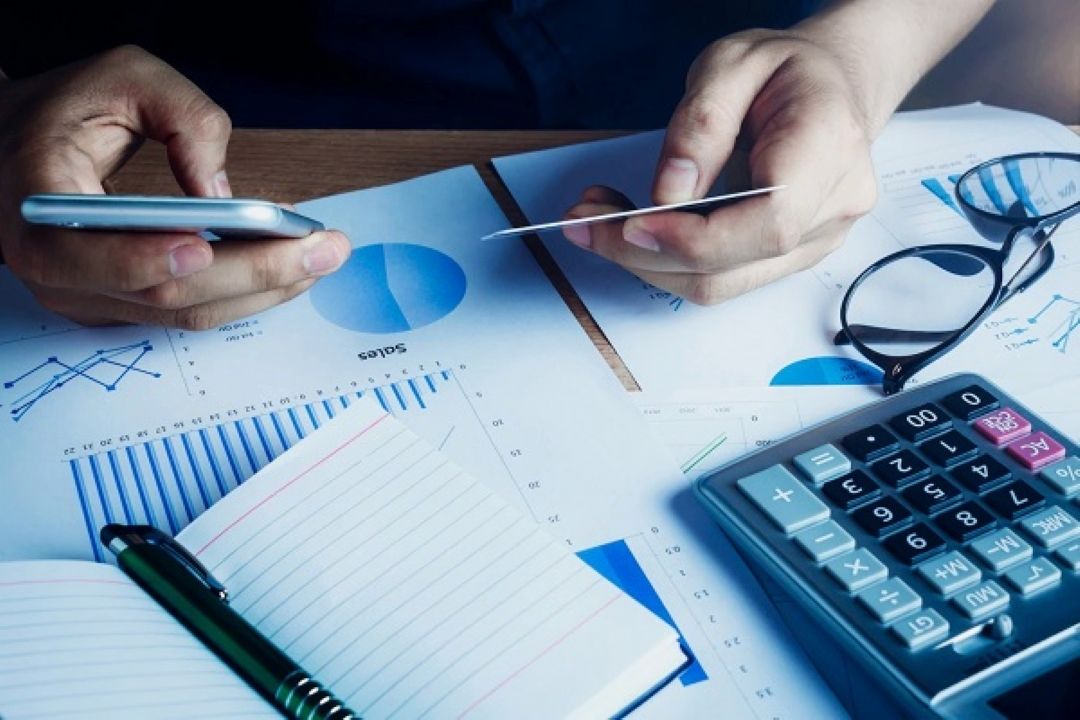 درصد مالیات‌ستانی از كاركنان دولت بیش از افزایش حقوق آن‌ها نیست