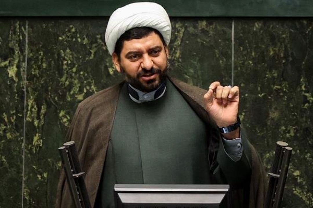 آزادی خواه: بالا رفتن قیمت ارز مردم را نگران كرده است