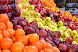 ایزدپناه: میوه شب عید 10 درصد زیر قیمت بازار عرضه میشود	