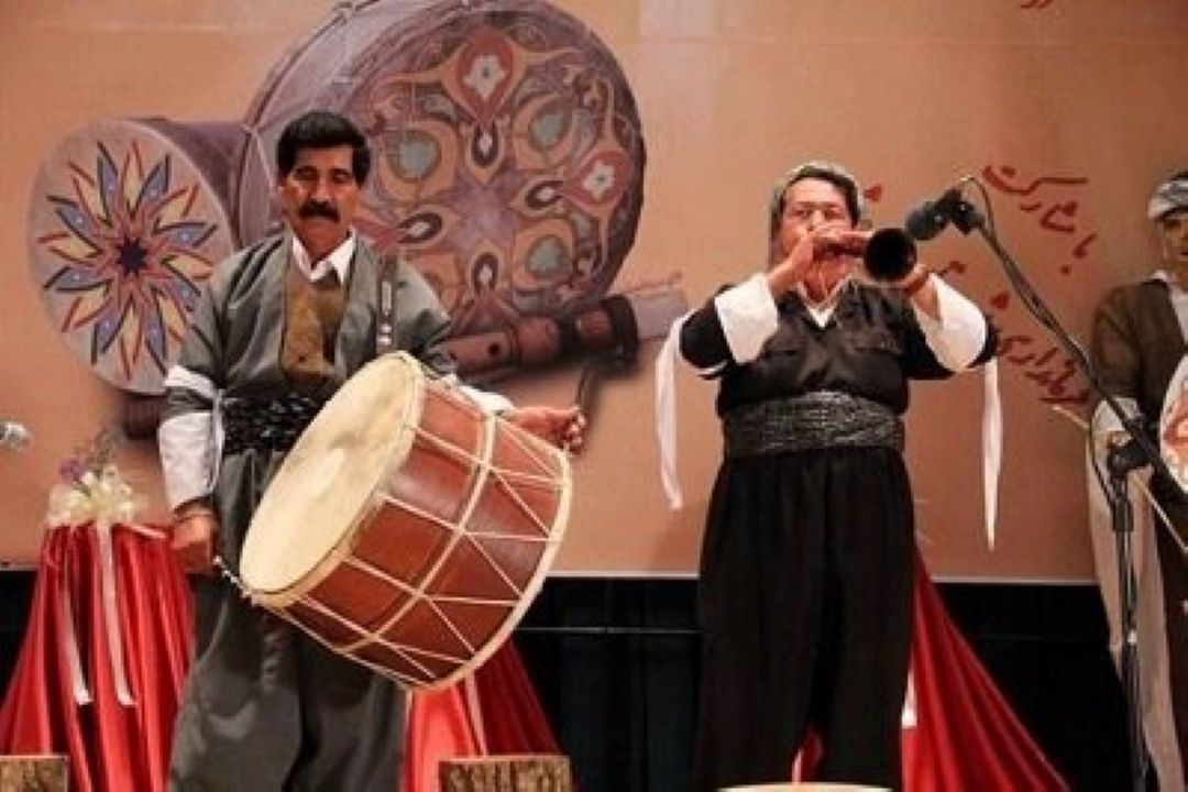 نغمه های كردی نوروزی شنیدنی می شود.