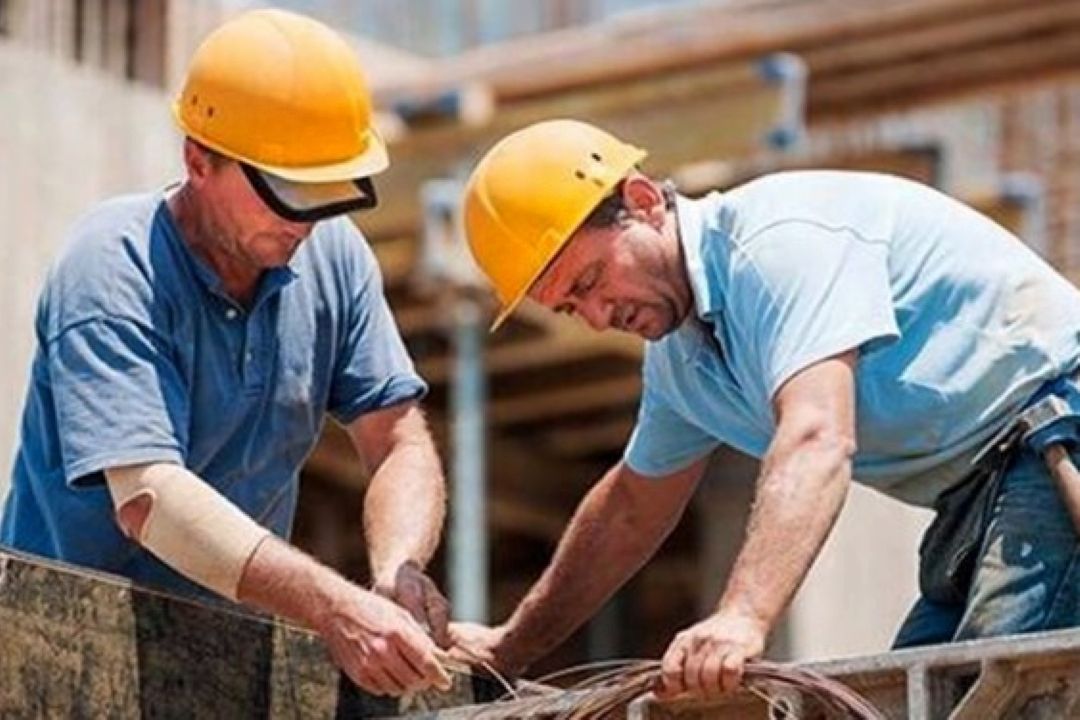 بررسی و عارضه‌یابی معیشتی و قانونی كارگران
