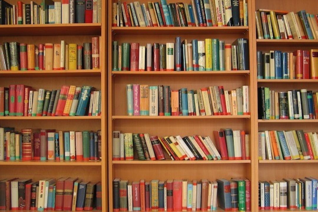 كتاب چی بخونیم؟