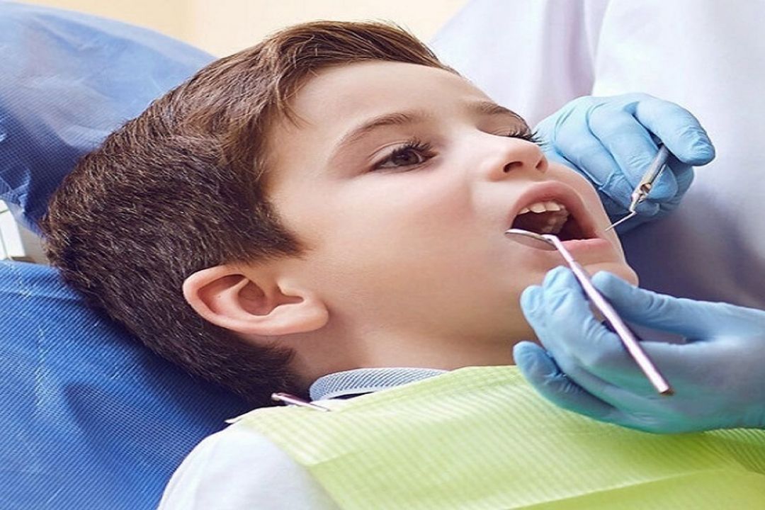نخستین مراجعه كودك به دندانپزشك چه زمانی است؟ 