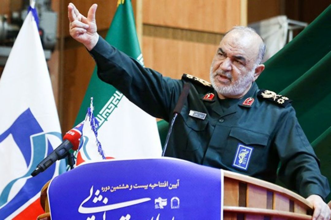 سرلشكر سلامی: ما از تحریم‌ها عبور كرده‌ایم/ دشمن ایمان و امید ما را هدف گرفته است