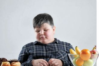 والدین چاقی بچه‌ها را جدی بگیرند