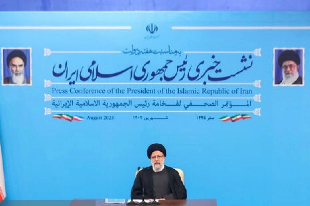 ارتباط دولت با رسانه را یك ضرورت می‌دانم