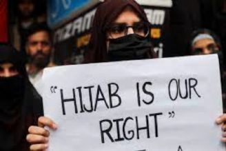 مقابله با حجاب در ادامه طرح‌های اسلام ‌هراسی است