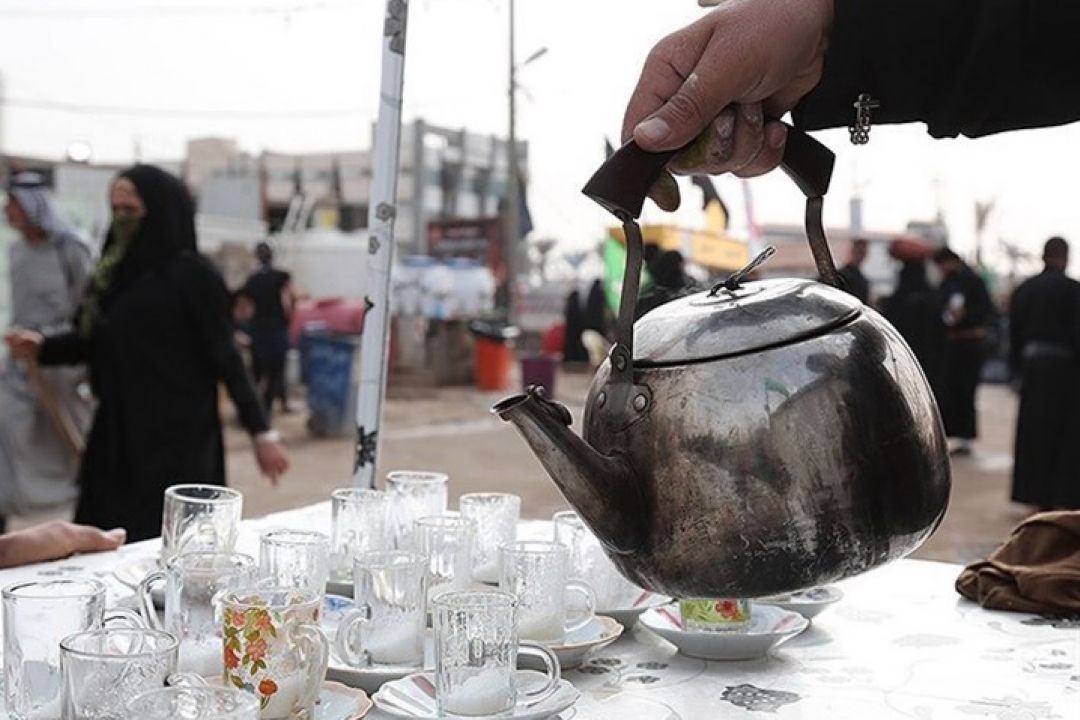 مواكب عراقی‌ها ظهر اربعین جمع می‌شود/ زائران سریع‌تر به كشور برگردند