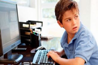 اینترنت و فضای مجازی آسیب جدی به دانش‌آموزان وارد كرده است