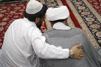 ارتباط عمیق علمای سنی و شیعه موجب همدلی بیشتر مردم می‌شود