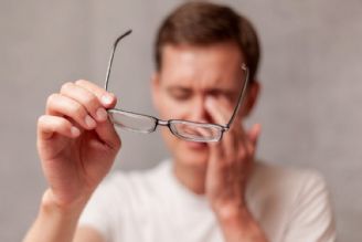بررسی مشكلات دور بینی چشم