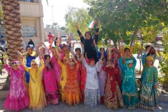 مدارس؛ بستری برای حفظ لباس بزرگان و اقوام ایرانی 
