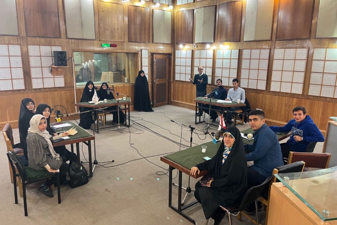 پیام همدردی بچه های ایران به بچه های غزه از رادیو فرهنگ 