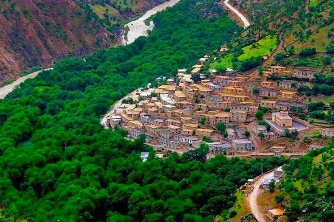 رازی در دل تاریخ