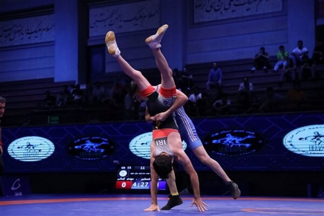 فینال رقابت‌های لیگ برتر كشتی فرنگی و آزاد را از رادیو ورزش بشنوید