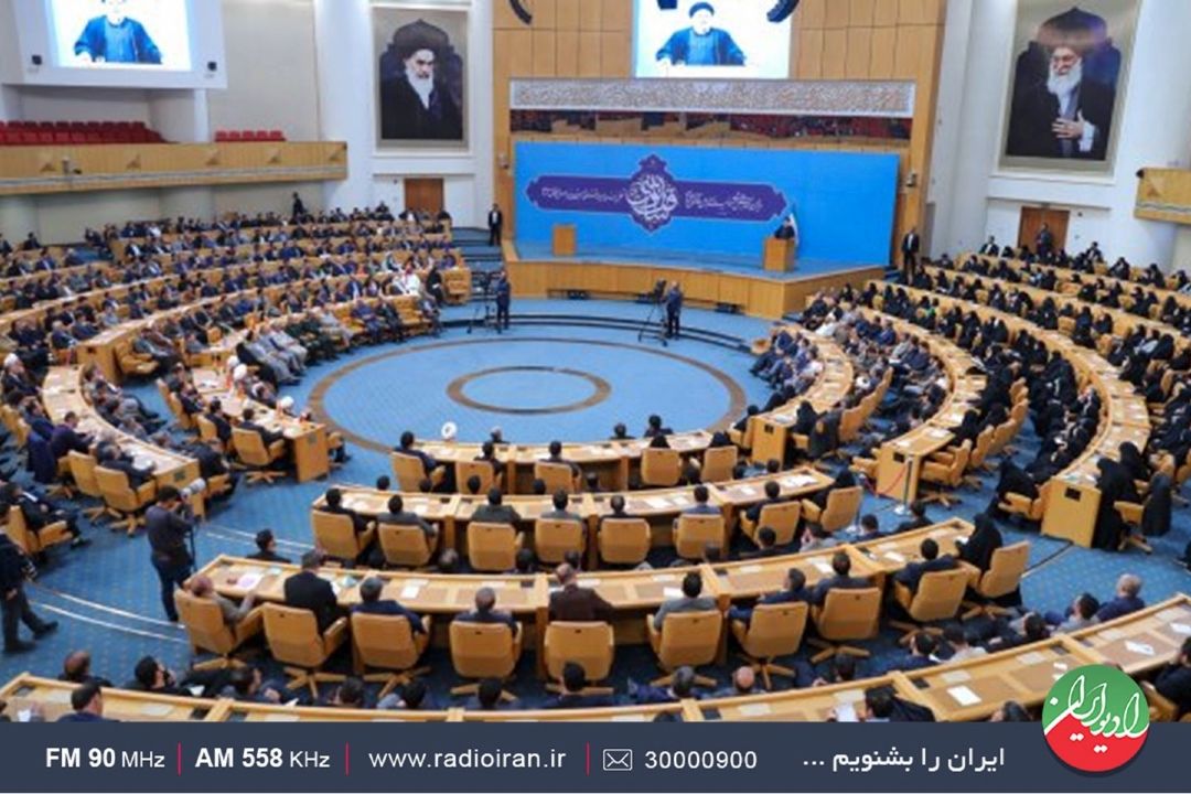 تصمیمات، رفتارها و عمل ما در جمهوری اسلامی باید با قانون اساسی انطباق جامع داشته باشد